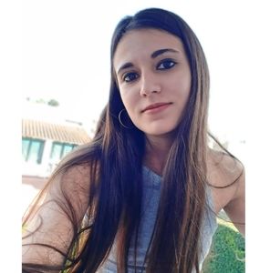 Meet your Posher, Carolina